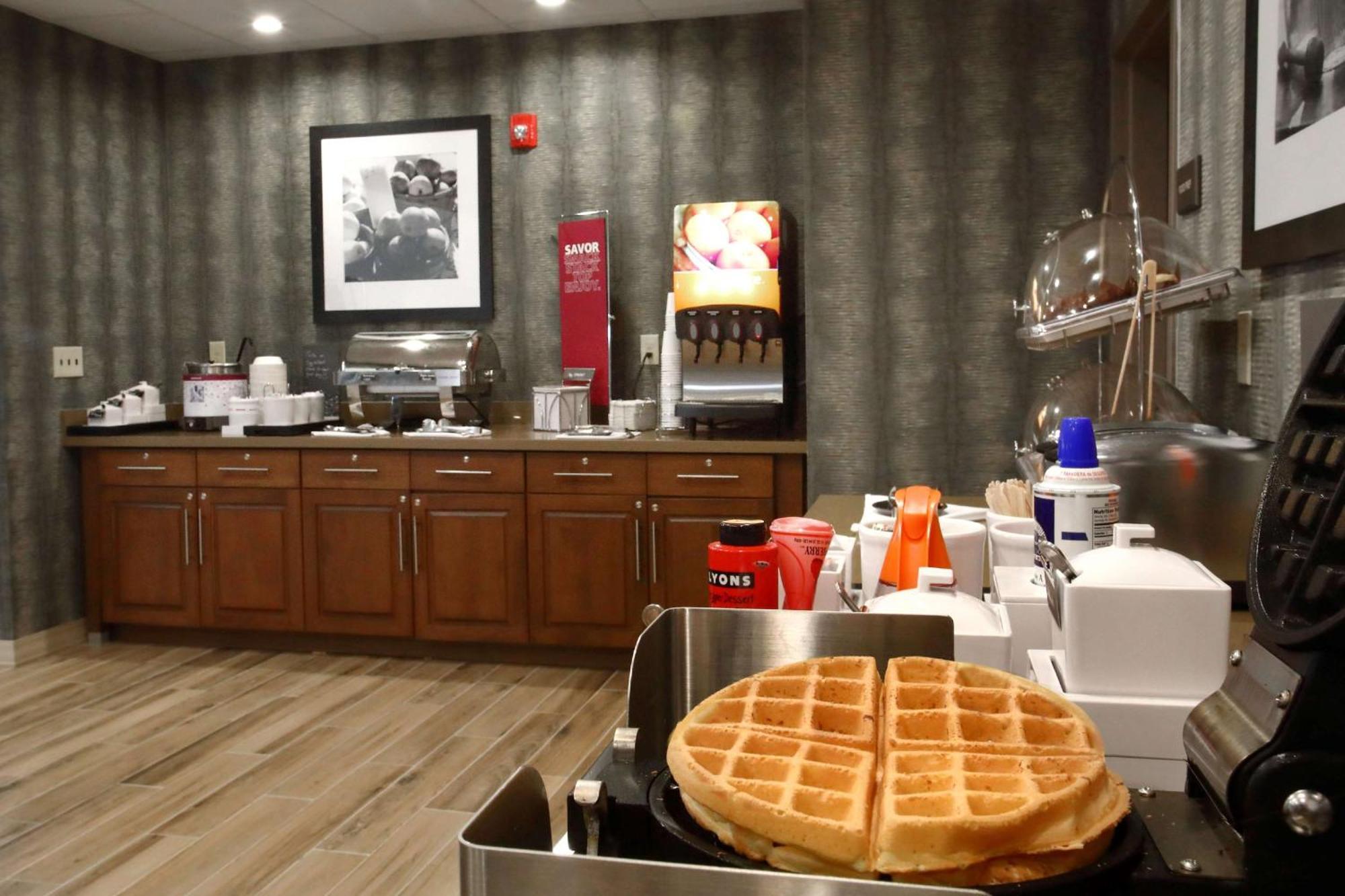 Hampton Inn & Suites By Hilton Baltimore/Aberdeen, Md Eksteriør billede